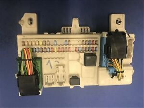 Volvo V40 Fuse Diagram